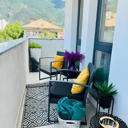 Lux 1 Apartamento
